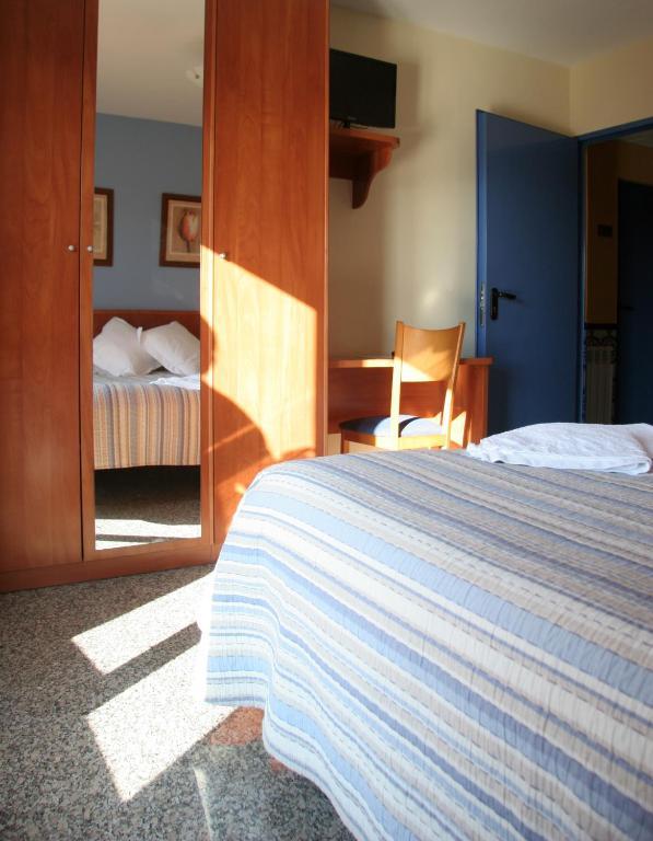 Hostal Casa Barranco Castejon del Puente Room photo